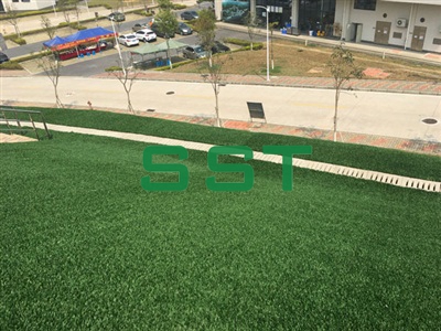 Urban Green Areas with Fibrilated Turf